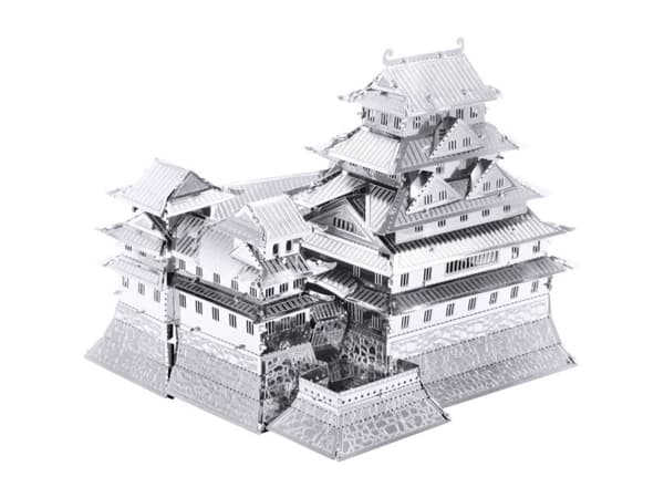 Metal Earth Himejin linna metallirakennussarja