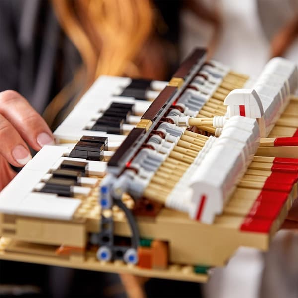 LEGO Ideas flyygeli - 21323