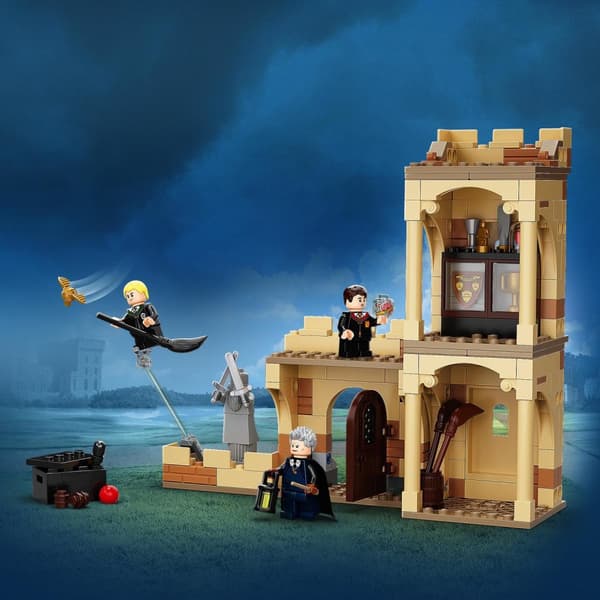 LEGO Harry Potter Tylypahka: Ensimmäinen lentotunti - 76395