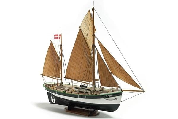 Billing Boats 1:60 Dana - Plastic hull