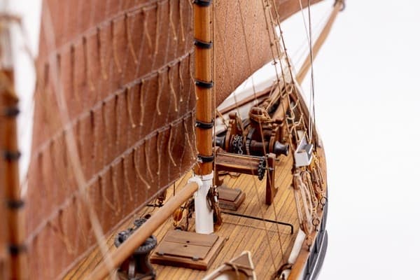 Billing Boats 1:50 FD 10 Yawl -Wooden hull