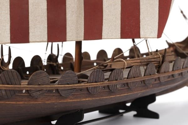 1:25 Oseberg Special -Wooden hull