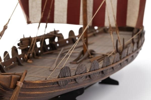 1:25 Oseberg Special -Wooden hull