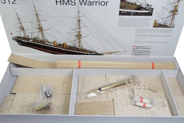 1:100 HMS Warrior - Skrog i tre