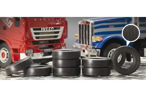 Italeri 1:24 TRUCK RUBBER TYRES (8x)