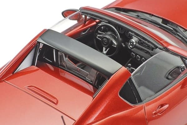 Tamiya 1:24 Mazda MX-5 RF