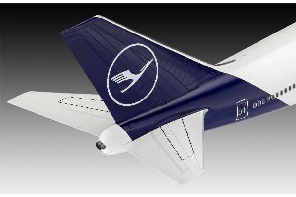 Revell Boeing 747-8 Lufthansa'New Liver