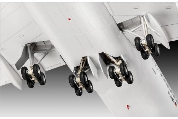 Revell Boeing 747-8 Lufthansa'New Liver