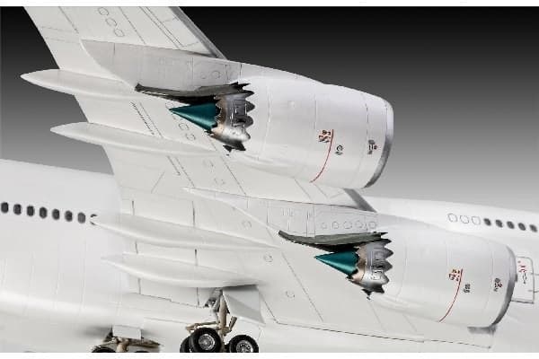Revell Boeing 747-8 Lufthansa'New Liver