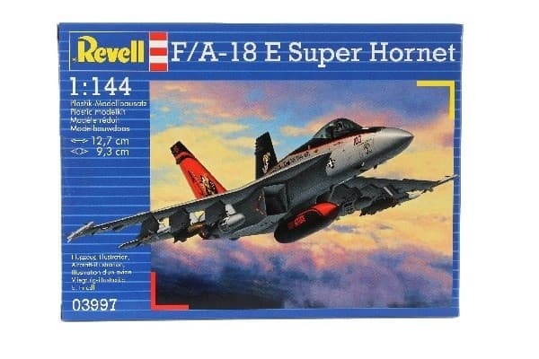 Revell F/A-18E Super Hornet