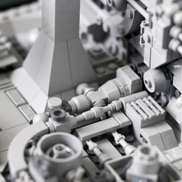 LEGO® Star Wars 75329 Death Star Trench Pursuit Diorama