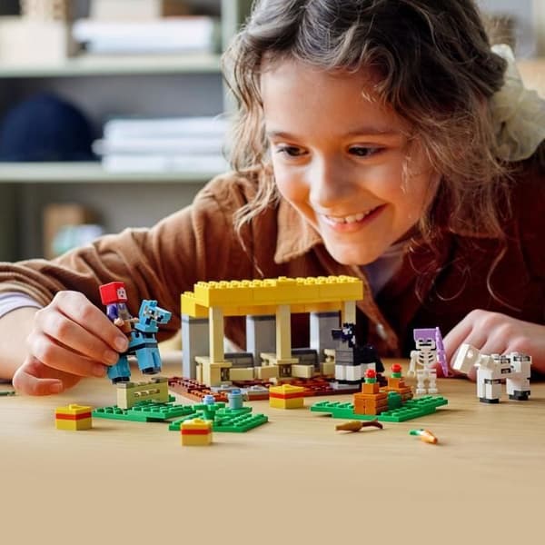LEGO® 21171 Minecraft™ leksaksgårdsstall med skelettryttare minifigur, flick- och pojkleksak