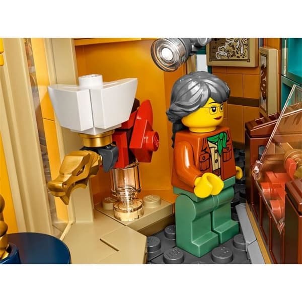 Lego Ninjago - NINJAGO City Gardens - Ninjahusmodell i 3 nivåer - 19 minifigurer ingår