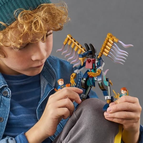 LEGO® 76145 Marvel Eternal Aerial Strike Byggleksak för barn från 7 år och uppåt med avvikande minifigurer