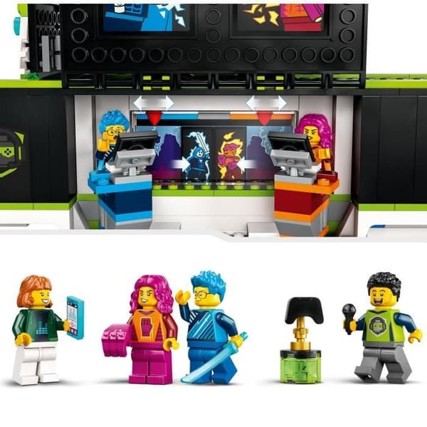 LEGO® City 60388 turneringslastbil för videospel, leksak för barn 7 år, eSports-tävling