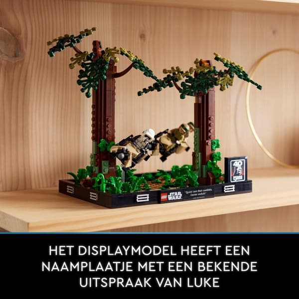 LEGO Star Wars 75353 Chase A Endor Diorama (75353)