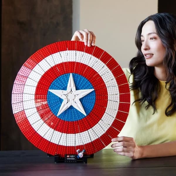 LEGO® Marvel 76262 Captain America's Shield, Avengers Model Kit för vuxna med Thor's Hammer