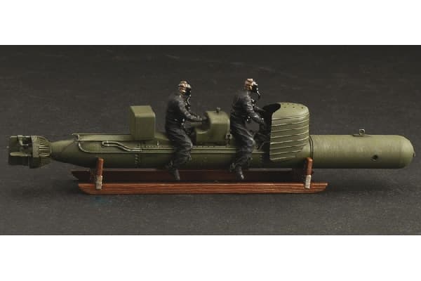 ITALERI 1:35 S.L.C. ''Maiale'' with crew