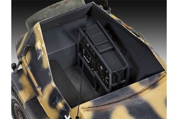 Revell German Armoured Command Car Sd. Kfz. 247 Ausf. B