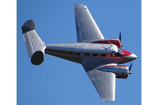 Revell Beechcraft Model 18 1:48