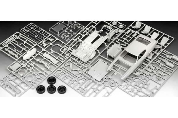 Revell James Bond 'Ford Mustang I' 1:25 gift set