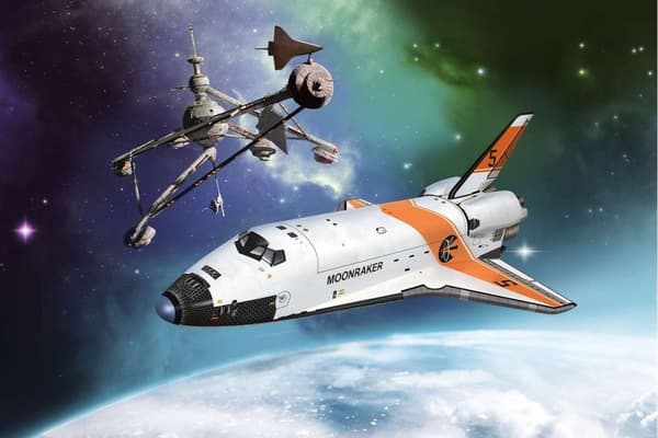 Revell James Bond 'Moonraker' 1:144 gift set