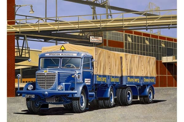 Revell Büssing 8000 S13 m/tilhenger 'Platinum Edition' 1:24
