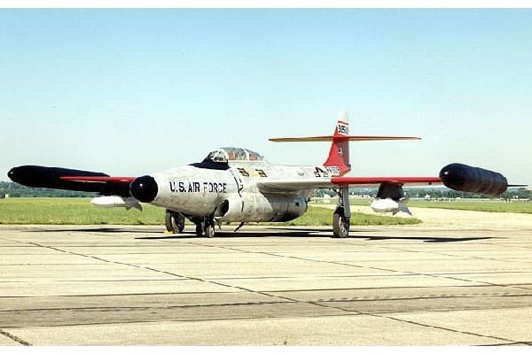 Revell Northrop F-89 Scorpion, 75th anniv. 1:48 gift set
