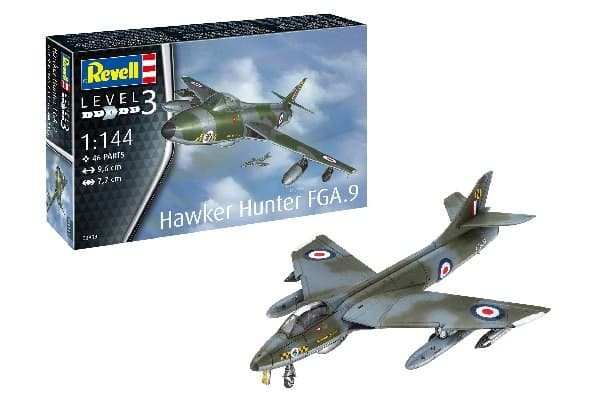 Revell Model Set Hawker Hunter FGA.9