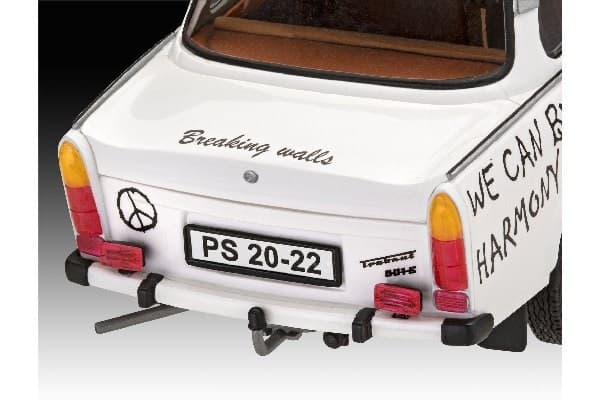 Revell Trabant 601S 'Builder's Choice'