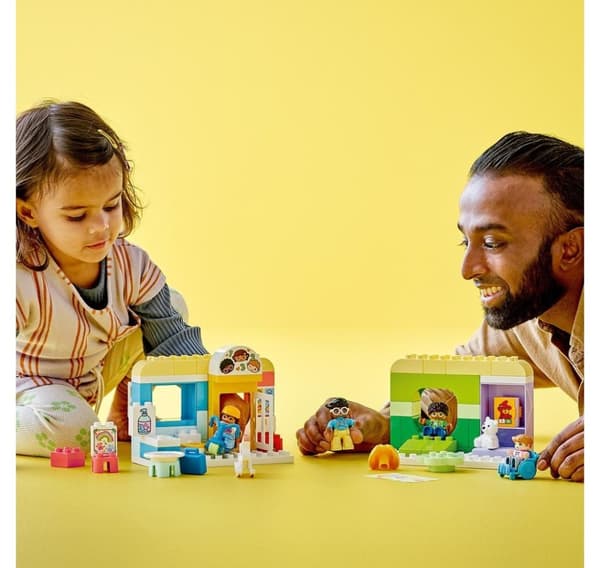 LEGO DUPLO Livet i daginstitutionen