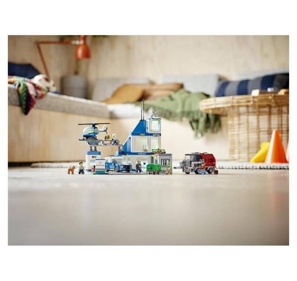 LEGO City politistation