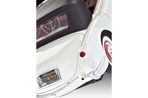 Revell 1953 Corvette Roadster 1:24