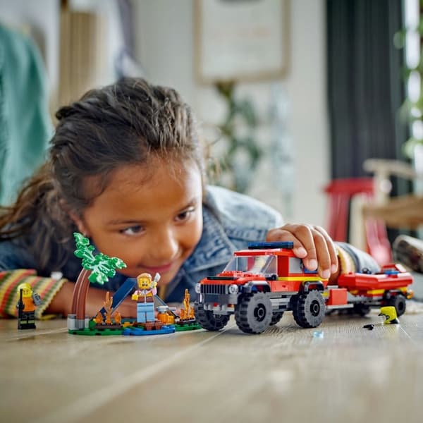 LEGO City 4x4 brandbil med redningsbåd - 60412