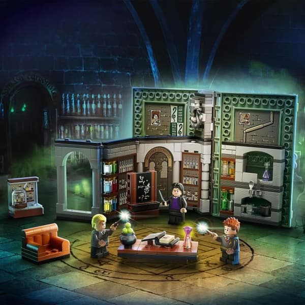 LEGO® Harry Potter 76383 Hogwarts: Dryckesklass, leksakspresentidé för barn från 8 år och uppåt, Resespel