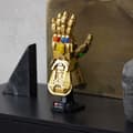 Miniatyrbild 2 av 5: LEGO® 76191 Marvel The Infinity Gauntlet – byggbar Thanos för vuxna, present, dekoration