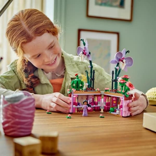 LEGO Disney Encanto 43237 Isabelas blomkruka, filmkaraktär minidocka