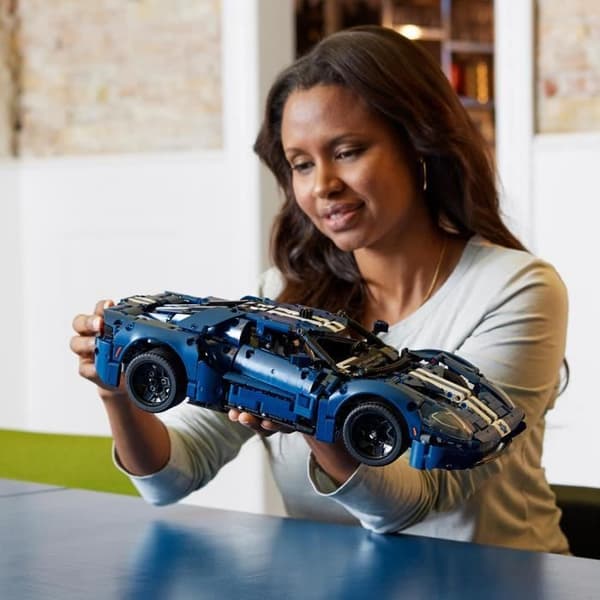LEGO® Technic 42154 Ford GT 2022, modellbil för vuxna, skala 1:12, avancerad nivå