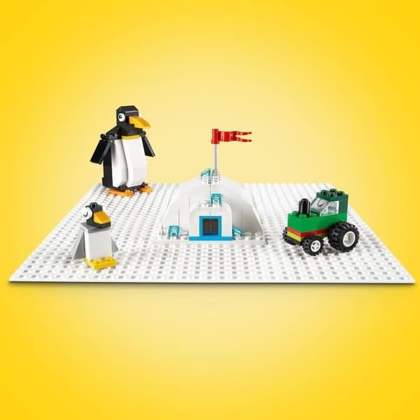 LEGO® 11026 Classic Den vita byggplattan 32x32, bas för byggnad, montering och display