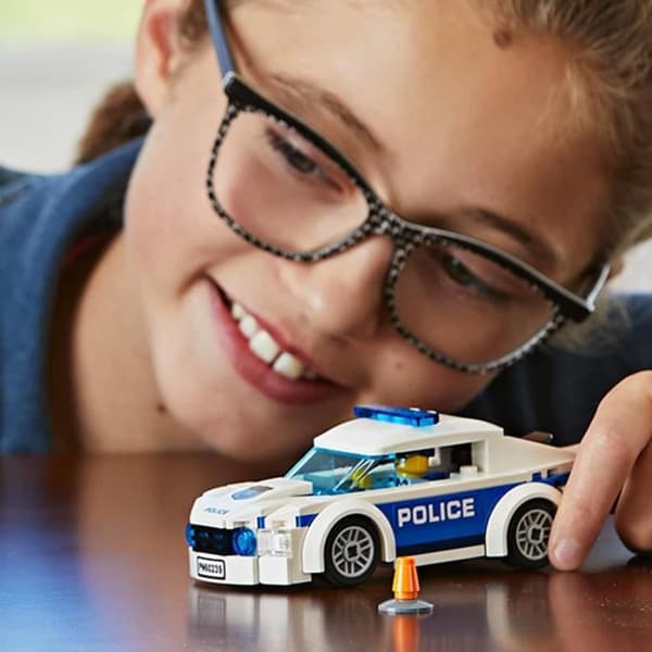 LEGO® City 60239 Polispatrullbil, fordonsset, leksak för barn Flickor Pojkar i åldern 5+