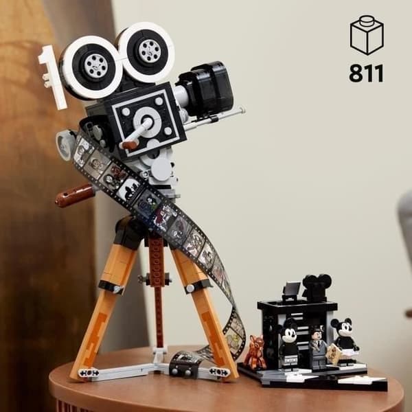 LEGO® Disney 43230 The Walt Disney Tribute Camera, modellsats för vuxna, med Musse Pigg och Minnie