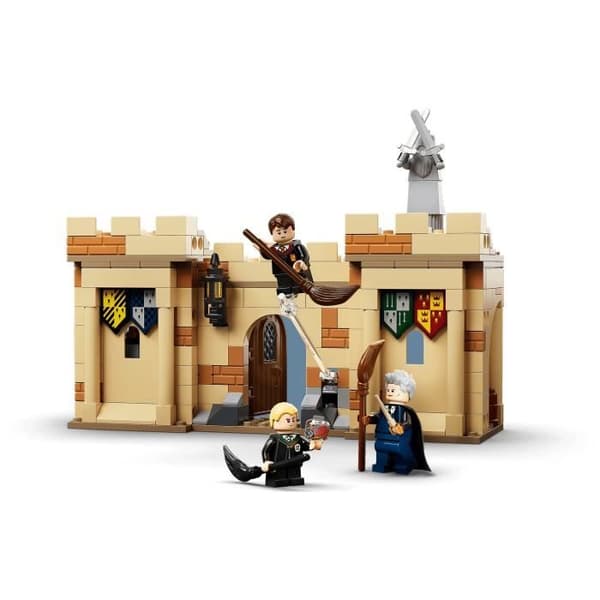 LEGO® Harry Potter Hogwarts™: Den första flyglektionen (76395)