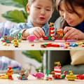 Miniatyrbild 5 av 6: LEGO® 11018 klassiska kreativa spel i havet, låda med klossar, 6 miniatyrmodeller av båt, ubåt, val