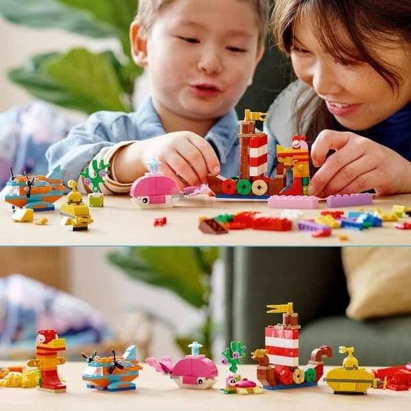 LEGO® 11018 klassiska kreativa spel i havet, låda med klossar, 6 miniatyrmodeller av båt, ubåt, val