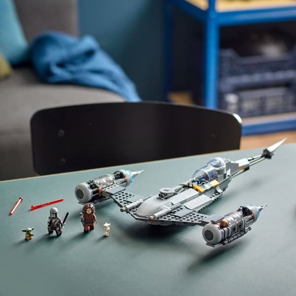 LEGO Star Wars 75325 Mandalorians N-1 Fighter