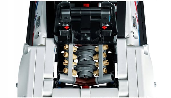 LEGO Technic -automalli Chevrolet Camaro ZL1 42153