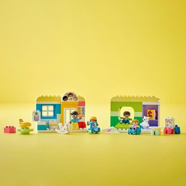 LEGO Duplo 10992 Nursery Kindergarten 4 Figurer 2+