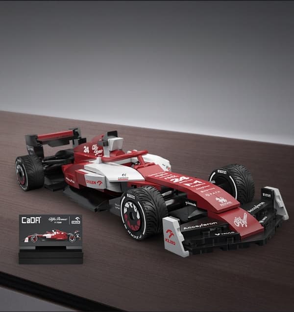 CaDA blockerar Alfa Romeo F1 Team ORLEN Auto Formel 1 racingbil