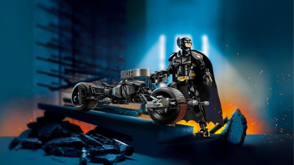 LEGO DC BATMAN 76273 RAKENNETTU BATMAN-FIGURO & LPYÖRÄ Batpod-moottori