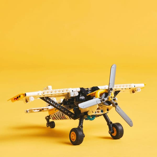 LEGO Technic 42198 rahtilentokone Uusi